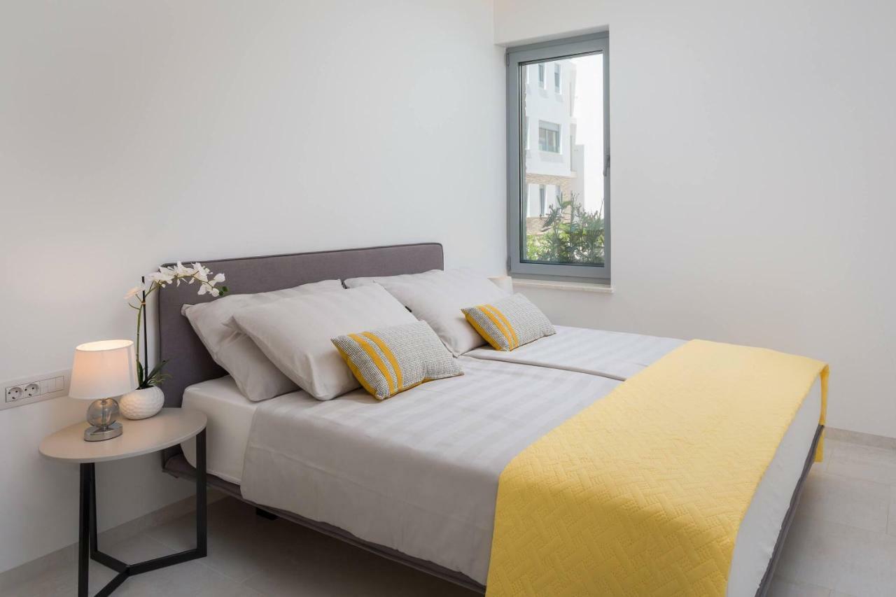 Luxury Design Beach Front Apartment Sukošan Exteriör bild