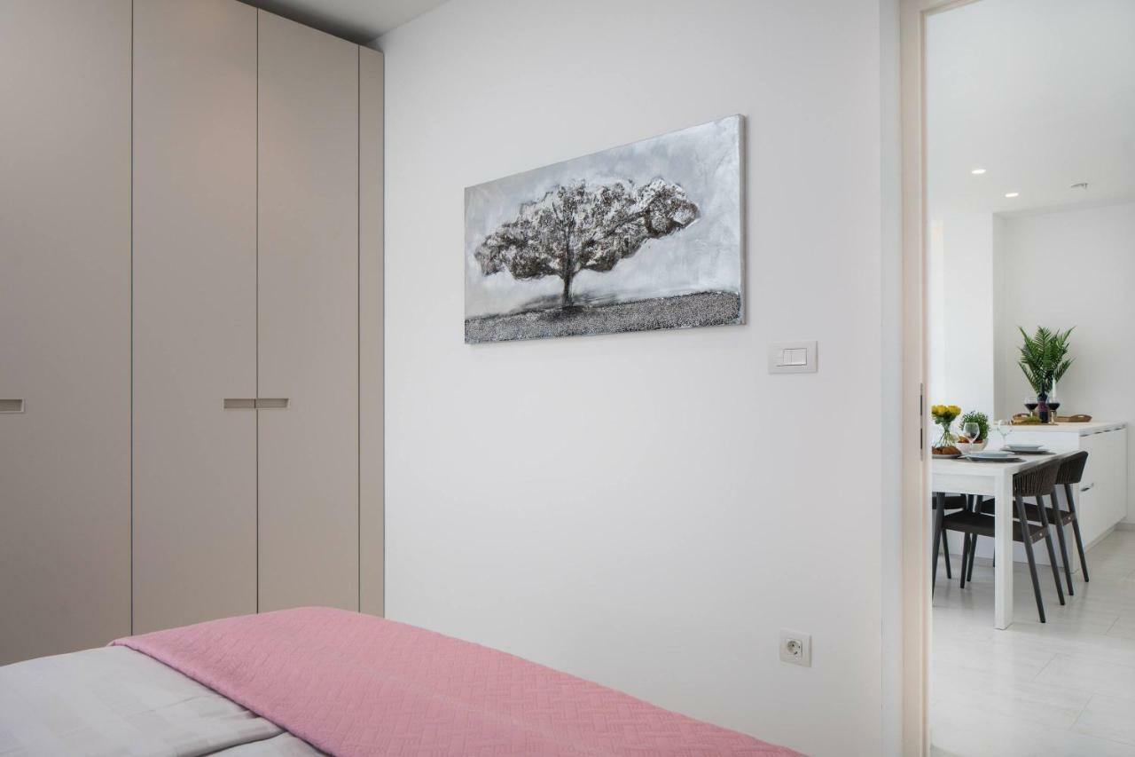 Luxury Design Beach Front Apartment Sukošan Exteriör bild